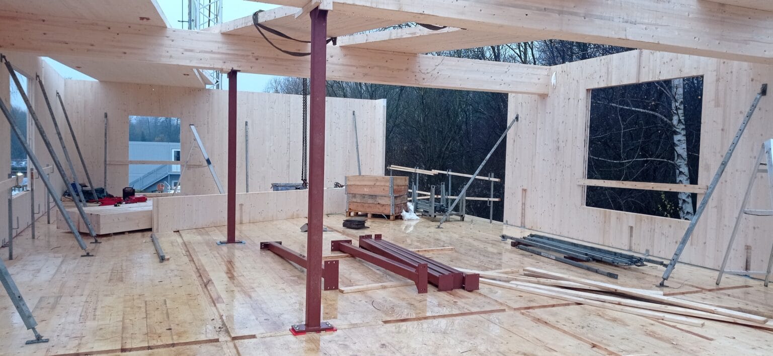 bureau_étude_ bois_timber_wood_engineering_ CLT_Cross laminated timber_GLT_Bois lamellé collé_ossature bois_lamibois_LVL_Glulam_stabilité_bureau d'étude structure_ingénieur bois_résille_treillis_panneau_circularité_bas carbone_poutre_colonne_école en structure bois_bureau en structure bois_crèche en bois_ batiment bois_RT2020_ European green deal_calcul d'assemblage bois_cadwork_étude d'exécution_calcul