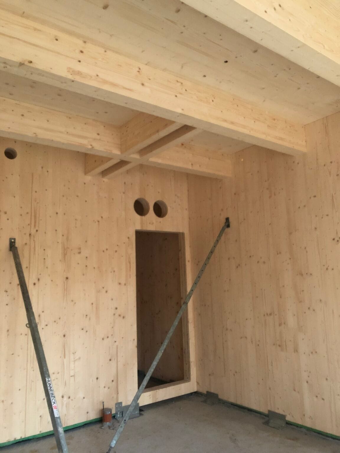 bureau_étude_ bois_timber_wood_engineering_ CLT_Cross laminated timber_GLT_Bois lamellé collé_ossature bois_lamibois_LVL_Glulam_stabilité_bureau d'étude structure_ingénieur bois_résille_treillis_panneau_circularité_bas carbone_poutre_colonne_école en structure bois_bureau en structure bois_crèche en bois_ batiment bois_RT2020_ European green deal_calcul d'assemblage bois_cadwork_étude d'exécution_calcul