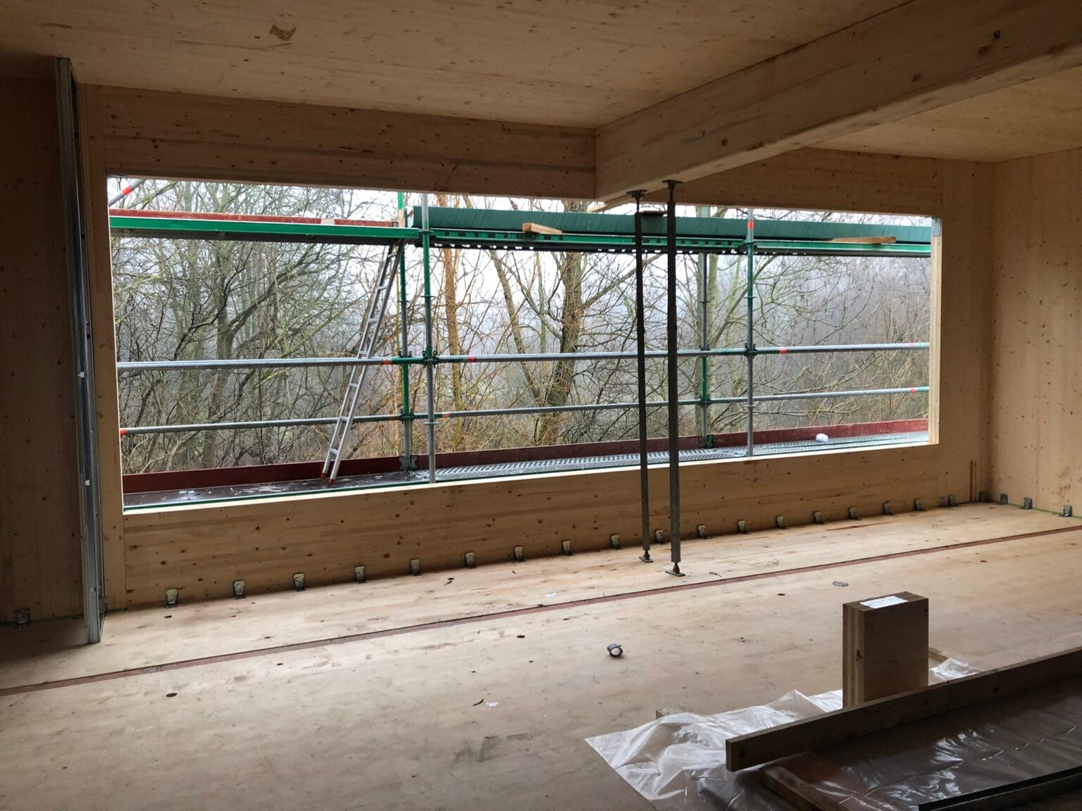 bureau_étude_ bois_timber_wood_engineering_ CLT_Cross laminated timber_GLT_Bois lamellé collé_ossature bois_lamibois_LVL_Glulam_stabilité_bureau d'étude structure_ingénieur bois_résille_treillis_panneau_circularité_bas carbone_poutre_colonne_école en structure bois_bureau en structure bois_crèche en bois_ batiment bois_RT2020_ European green deal_calcul d'assemblage bois_cadwork_étude d'exécution_calcul