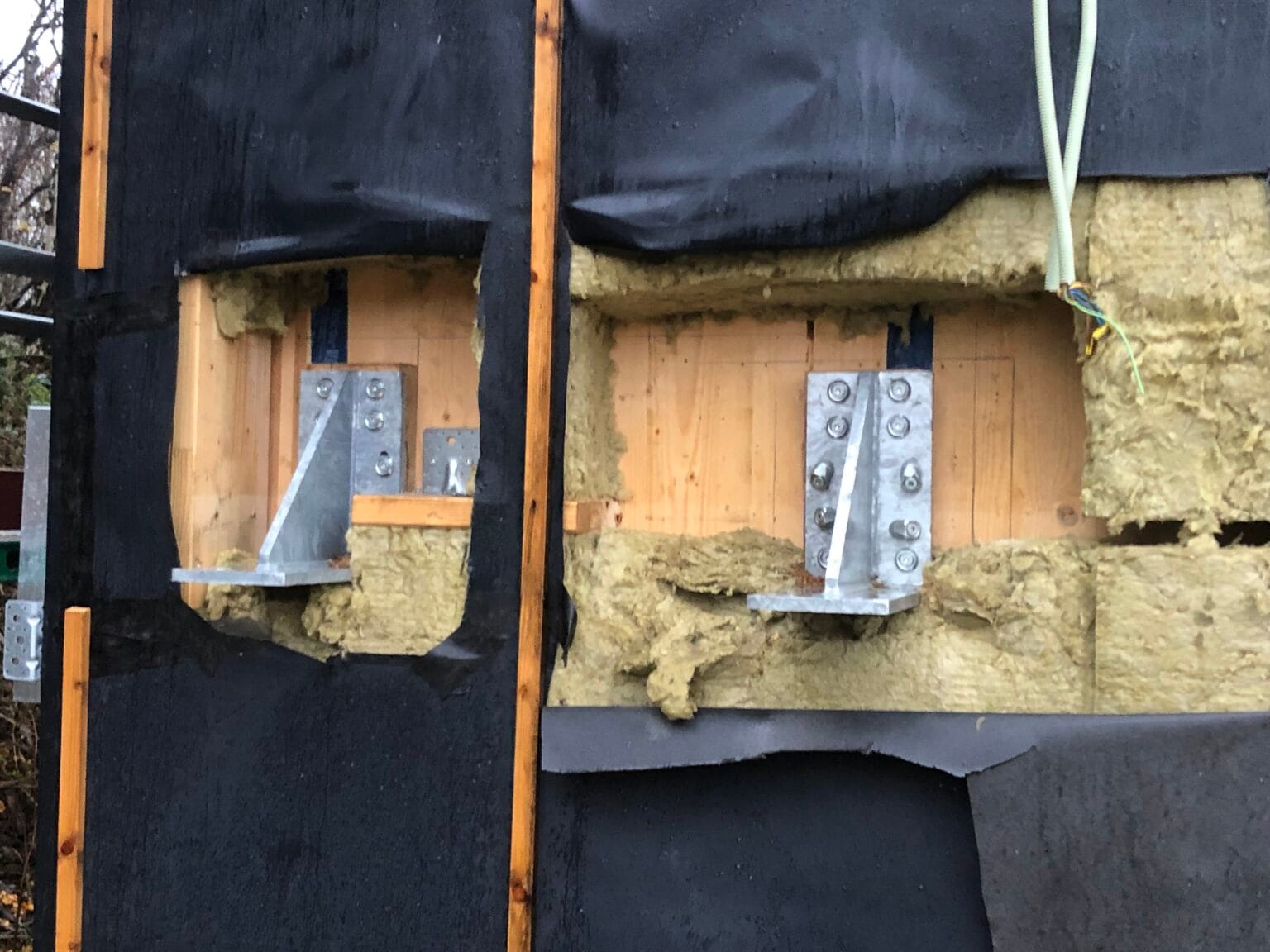 bureau_étude_ bois_timber_wood_engineering_ CLT_Cross laminated timber_GLT_Bois lamellé collé_ossature bois_lamibois_LVL_Glulam_stabilité_bureau d'étude structure_ingénieur bois_résille_treillis_panneau_circularité_bas carbone_poutre_colonne_école en structure bois_bureau en structure bois_crèche en bois_ batiment bois_RT2020_ European green deal_calcul d'assemblage bois_cadwork_étude d'exécution_calcul