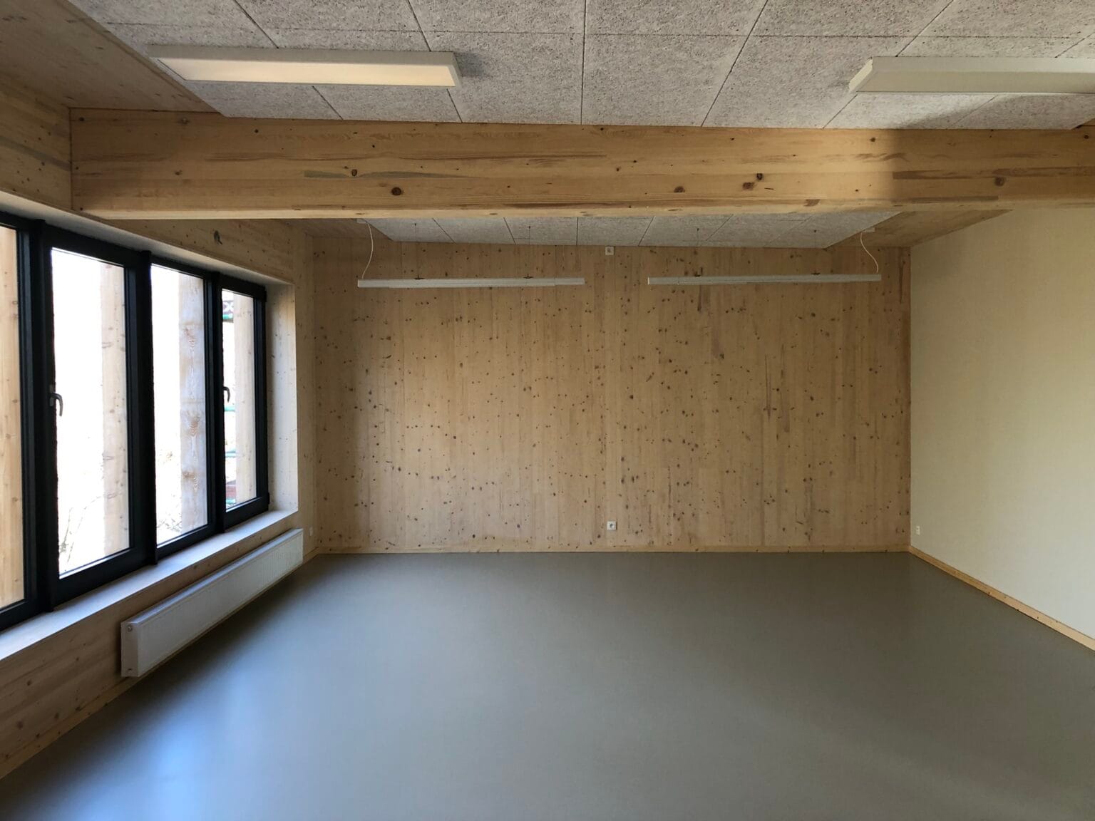bureau_étude_ bois_timber_wood_engineering_ CLT_Cross laminated timber_GLT_Bois lamellé collé_ossature bois_lamibois_LVL_Glulam_stabilité_bureau d'étude structure_ingénieur bois_résille_treillis_panneau_circularité_bas carbone_poutre_colonne_école en structure bois_bureau en structure bois_crèche en bois_ batiment bois_RT2020_ European green deal_calcul d'assemblage bois_cadwork_étude d'exécution_calcul