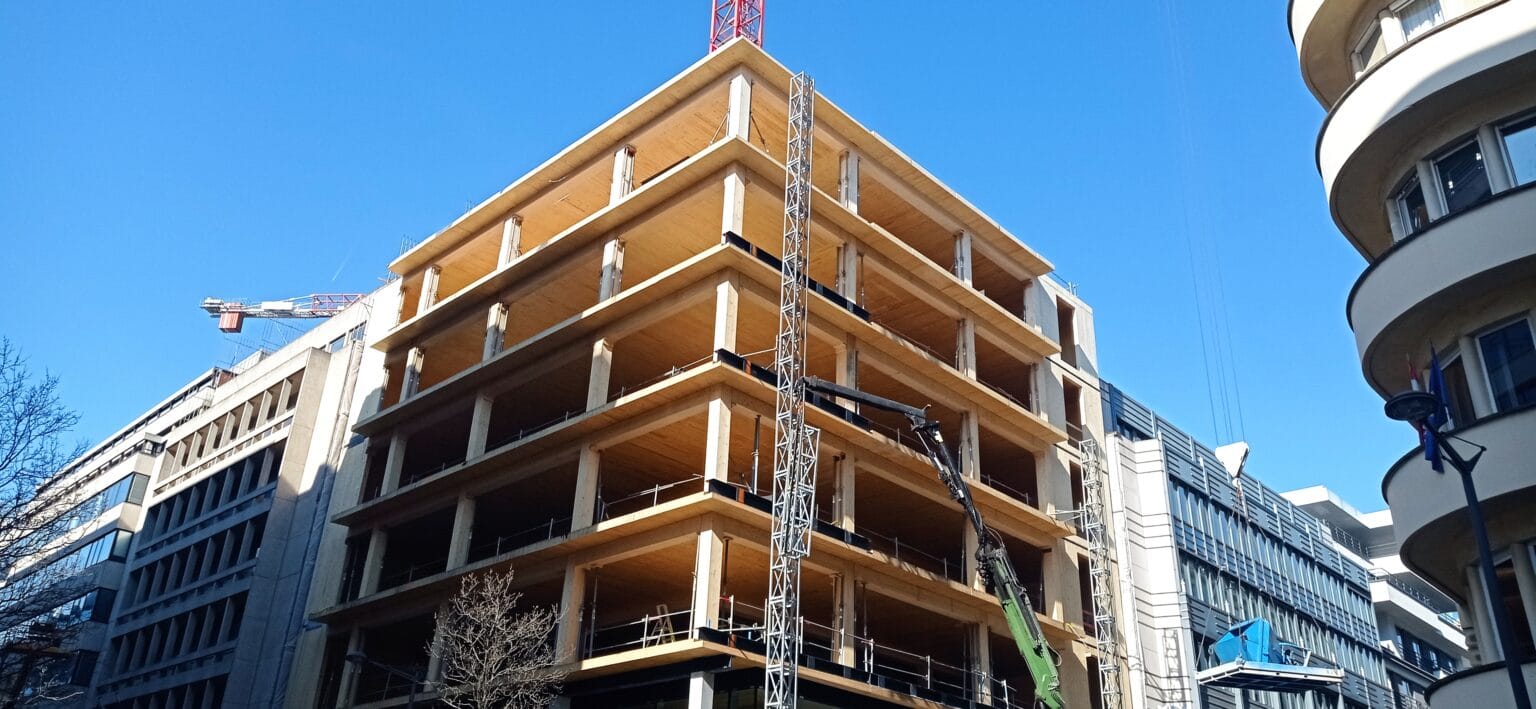 bureau_étude_ bois_timber_wood_engineering_ CLT_Cross laminated timber_GLT_Bois lamellé collé_ossature bois_lamibois_LVL_Glulam_stabilité_bureau d'étude structure_ingénieur bois_résille_treillis_panneau_circularité_bas carbone_poutre_colonne_école en structure bois_bureau en structure bois_crèche en bois_ batiment bois_RT2020_ European green deal_calcul d'assemblage bois_cadwork_étude d'exécution_calcul