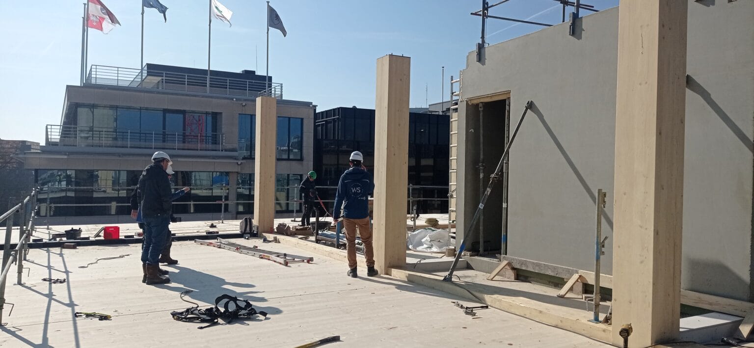 bureau_étude_ bois_timber_wood_engineering_ CLT_Cross laminated timber_GLT_Bois lamellé collé_ossature bois_lamibois_LVL_Glulam_stabilité_bureau d'étude structure_ingénieur bois_résille_treillis_panneau_circularité_bas carbone_poutre_colonne_école en structure bois_bureau en structure bois_crèche en bois_ batiment bois_RT2020_ European green deal_calcul d'assemblage bois_cadwork_étude d'exécution_calcul