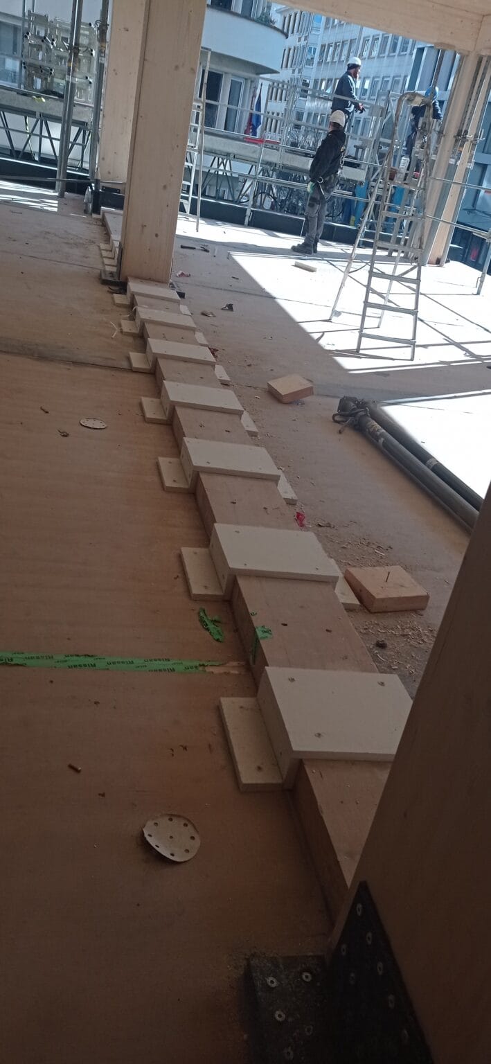 bureau_étude_ bois_timber_wood_engineering_ CLT_Cross laminated timber_GLT_Bois lamellé collé_ossature bois_lamibois_LVL_Glulam_stabilité_bureau d'étude structure_ingénieur bois_résille_treillis_panneau_circularité_bas carbone_poutre_colonne_école en structure bois_bureau en structure bois_crèche en bois_ batiment bois_RT2020_ European green deal_calcul d'assemblage bois_cadwork_étude d'exécution_calcul