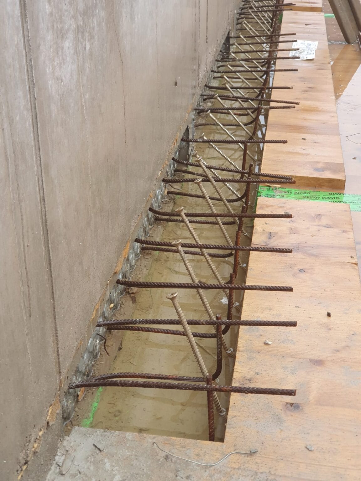 bureau_étude_ bois_timber_wood_engineering_ CLT_Cross laminated timber_GLT_Bois lamellé collé_ossature bois_lamibois_LVL_Glulam_stabilité_bureau d'étude structure_ingénieur bois_résille_treillis_panneau_circularité_bas carbone_poutre_colonne_école en structure bois_bureau en structure bois_crèche en bois_ batiment bois_RT2020_ European green deal_calcul d'assemblage bois_cadwork_étude d'exécution_calcul