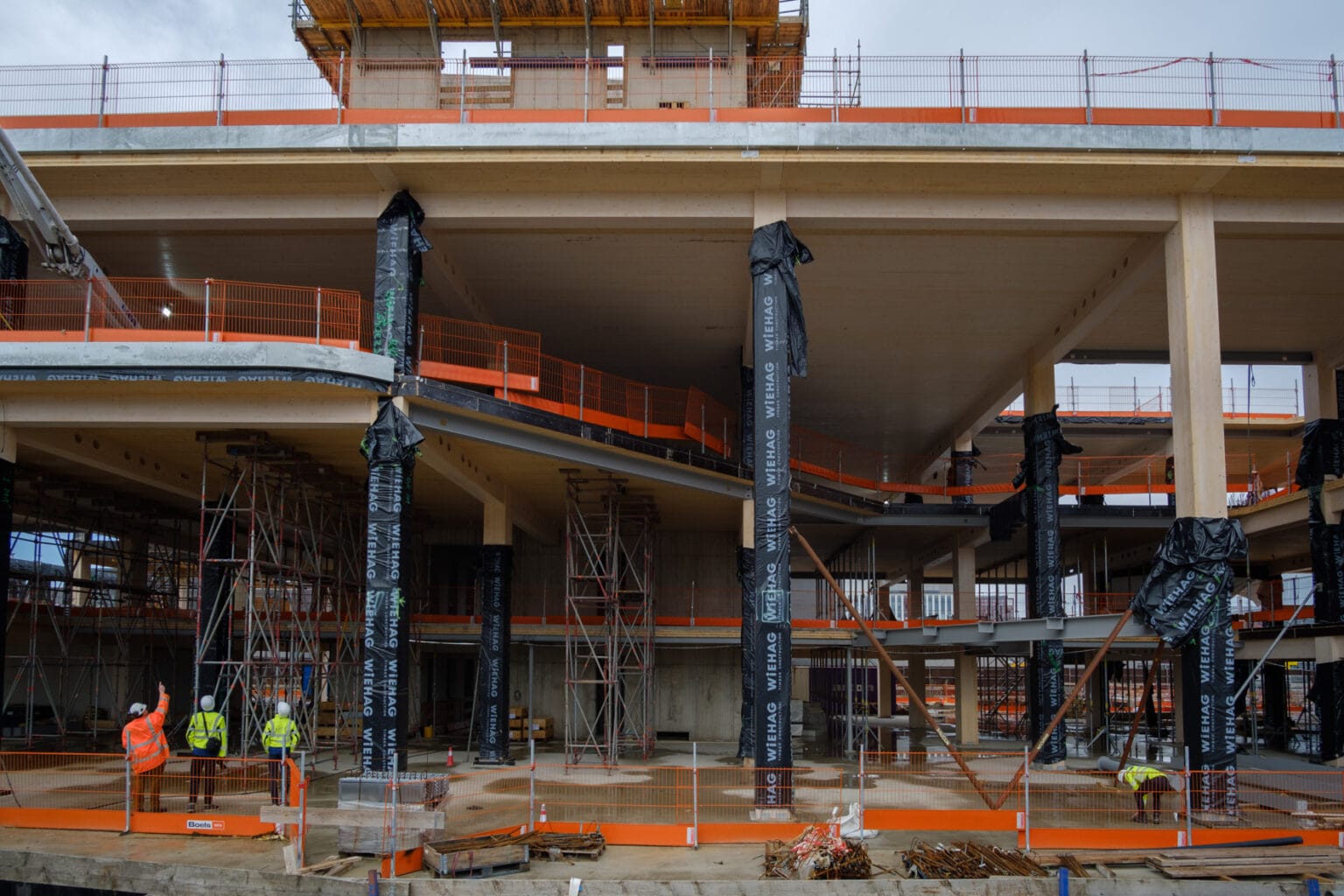 bureau_étude_ bois_timber_wood_engineering_ CLT_Cross laminated timber_GLT_Bois lamellé collé_ossature bois_lamibois_LVL_Glulam_stabilité_bureau d'étude structure_ingénieur bois_résille_treillis_panneau_circularité_bas carbone_poutre_colonne_école en structure bois_bureau en structure bois_crèche en bois_ batiment bois_RT2020_ European green deal_calcul d'assemblage bois_cadwork_étude d'exécution_calcul