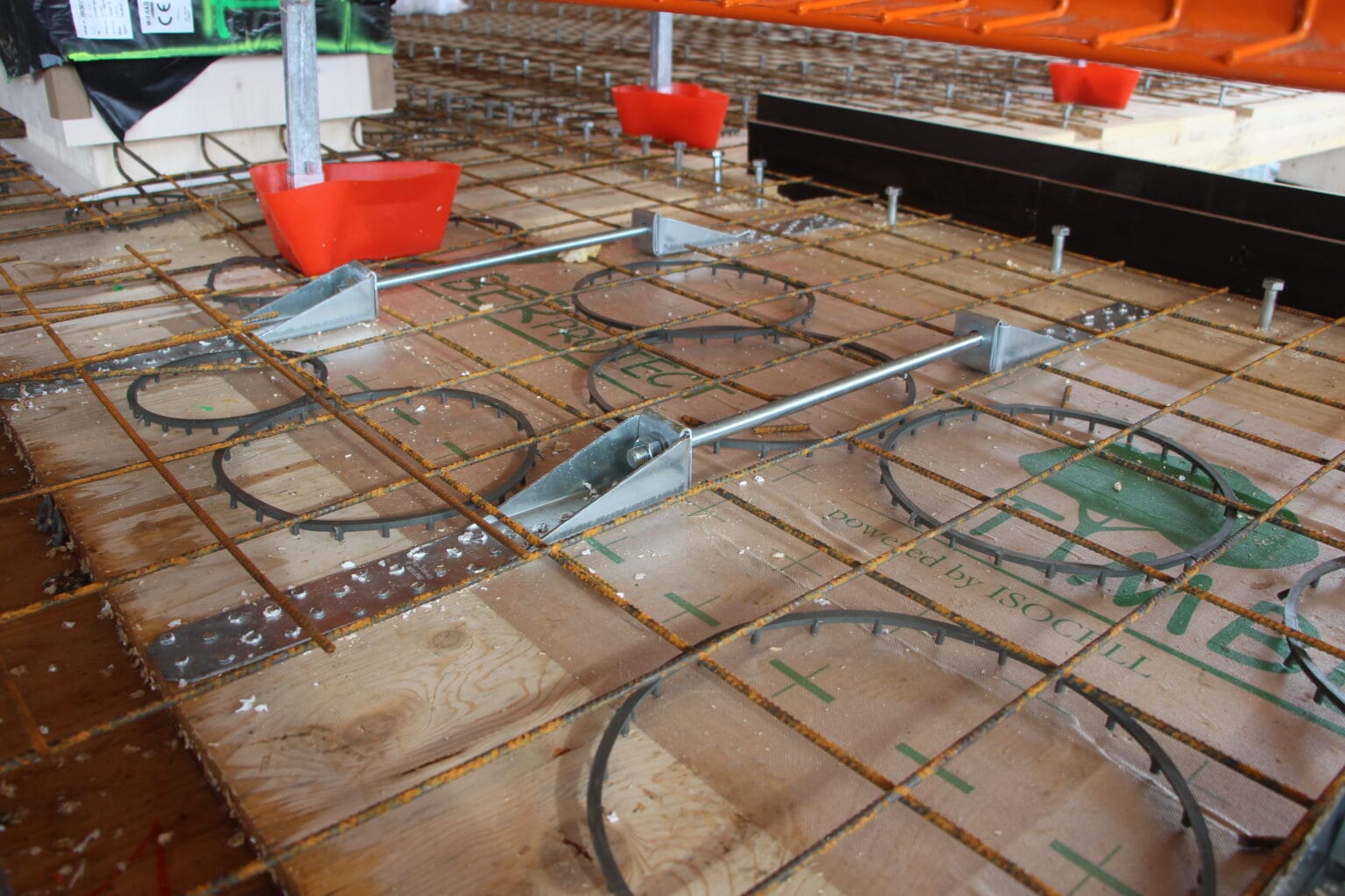 bureau_étude_ bois_timber_wood_engineering_ CLT_Cross laminated timber_GLT_Bois lamellé collé_ossature bois_lamibois_LVL_Glulam_stabilité_bureau d'étude structure_ingénieur bois_résille_treillis_panneau_circularité_bas carbone_poutre_colonne_école en structure bois_bureau en structure bois_crèche en bois_ batiment bois_RT2020_ European green deal_calcul d'assemblage bois_cadwork_étude d'exécution_calcul