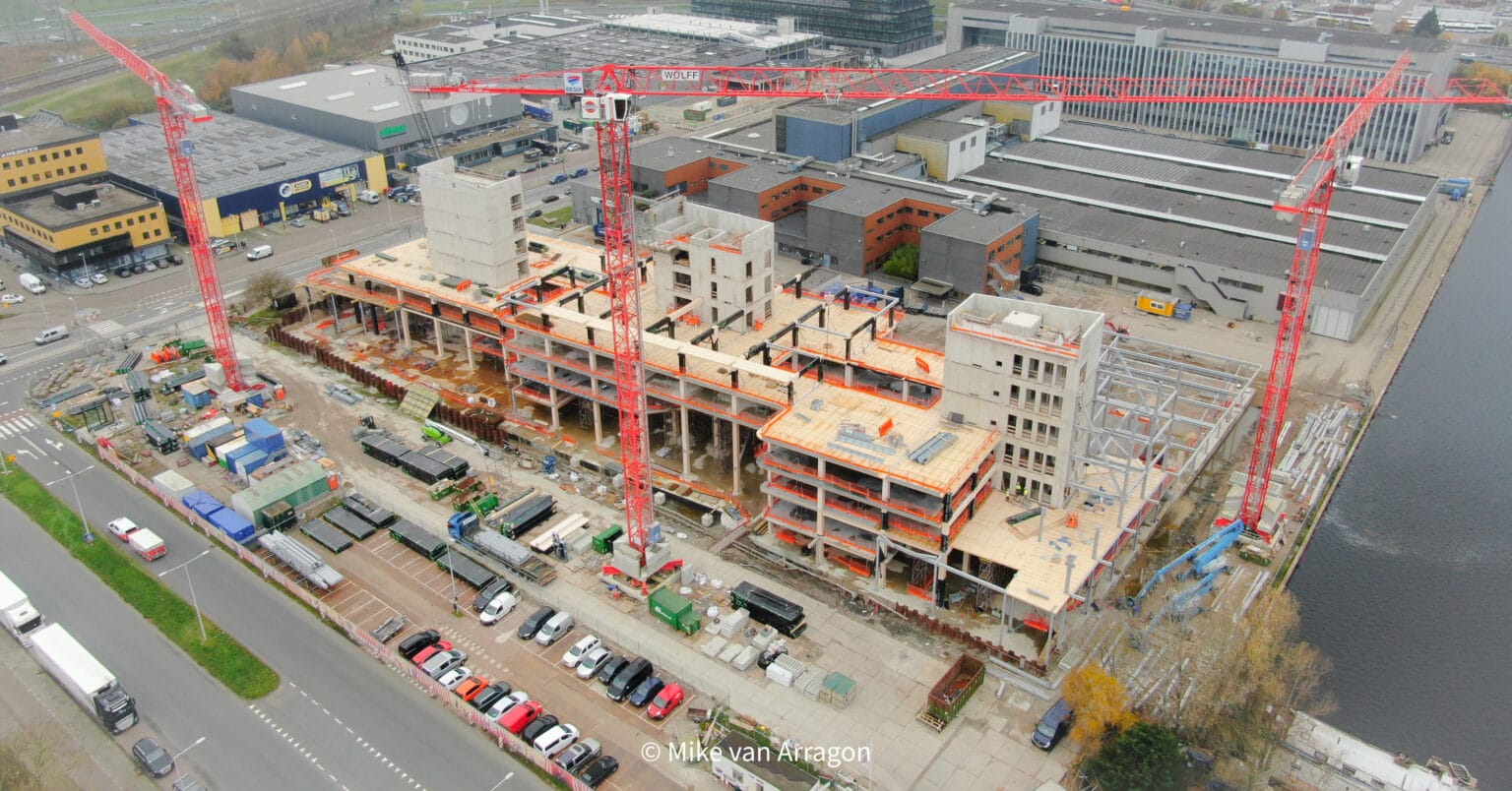 bureau_étude_ bois_timber_wood_engineering_ CLT_Cross laminated timber_GLT_Bois lamellé collé_ossature bois_lamibois_LVL_Glulam_stabilité_bureau d'étude structure_ingénieur bois_résille_treillis_panneau_circularité_bas carbone_poutre_colonne_école en structure bois_bureau en structure bois_crèche en bois_ batiment bois_RT2020_ European green deal_calcul d'assemblage bois_cadwork_étude d'exécution_calcul