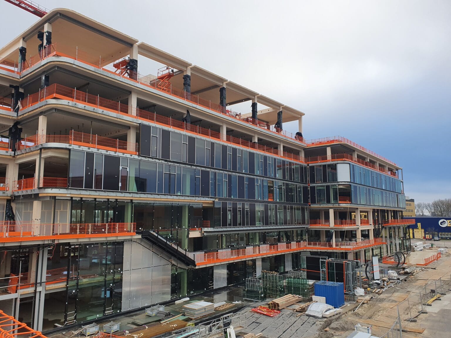 bureau_étude_ bois_timber_wood_engineering_ CLT_Cross laminated timber_GLT_Bois lamellé collé_ossature bois_lamibois_LVL_Glulam_stabilité_bureau d'étude structure_ingénieur bois_résille_treillis_panneau_circularité_bas carbone_poutre_colonne_école en structure bois_bureau en structure bois_crèche en bois_ batiment bois_RT2020_ European green deal_calcul d'assemblage bois_cadwork_étude d'exécution_calcul