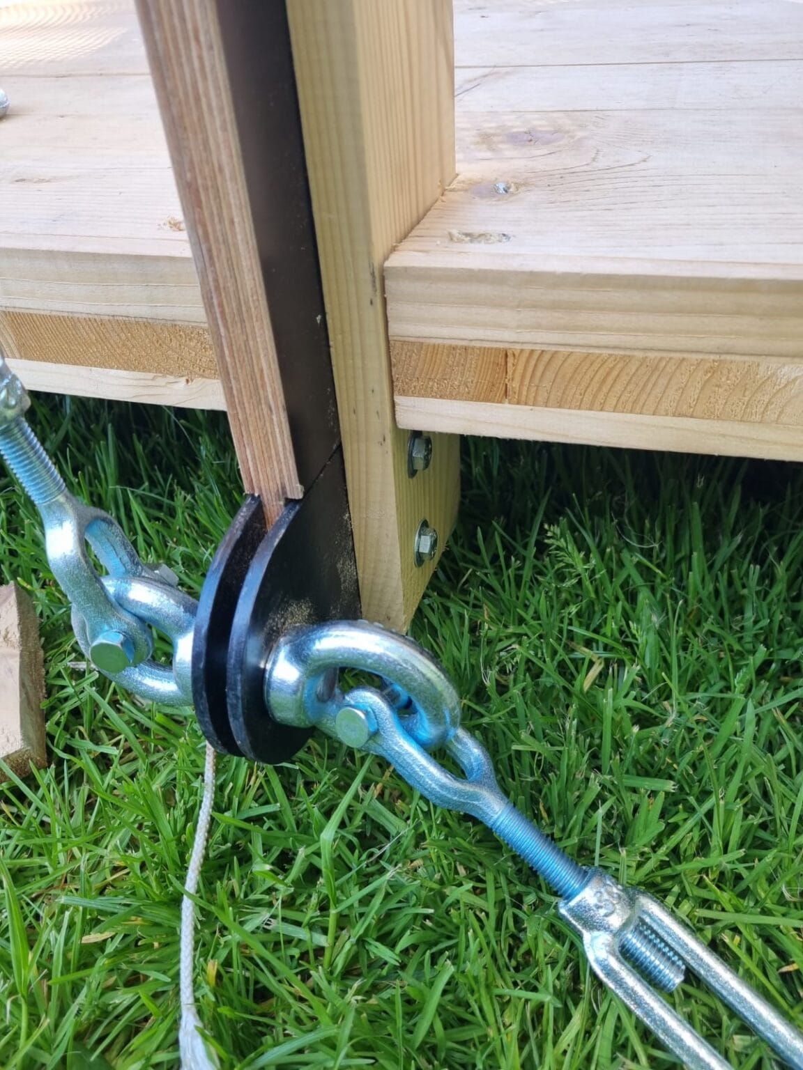 bureau_étude_ bois_timber_wood_engineering_ CLT_Cross laminated timber_GLT_Bois lamellé collé_ossature bois_lamibois_LVL_Glulam_stabilité_bureau d'étude structure_ingénieur bois_résille_treillis_panneau_circularité_bas carbone_poutre_colonne_école en structure bois_bureau en structure bois_crèche en bois_ batiment bois_RT2020_ European green deal_calcul d'assemblage bois_cadwork_étude d'exécution_calcul